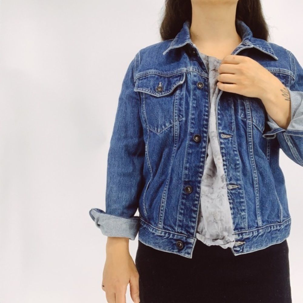 🍋 VINTAGE DKNY 90’s denim blue jean jacket